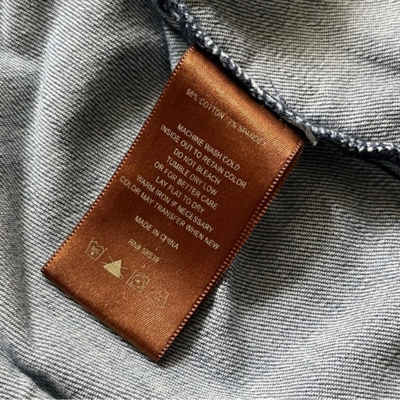 Kut from the Kloth Women's Jean Jacket - Picture 5 of 8